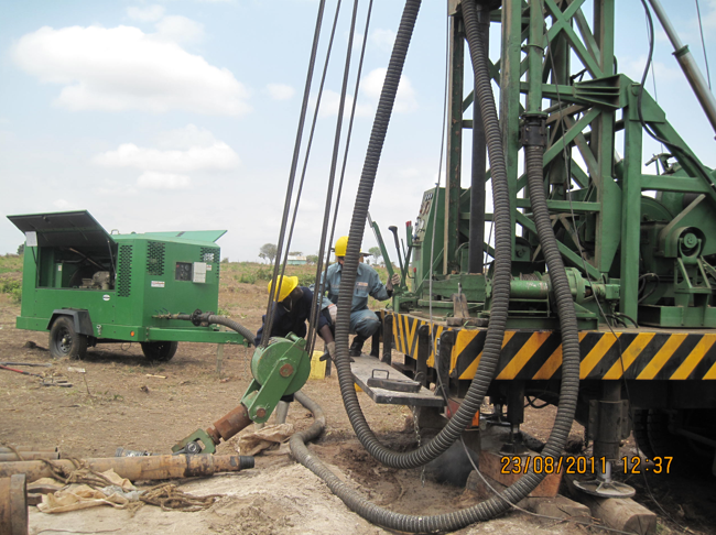 CZC-600车载转盘式水井钻机在尼日利亚